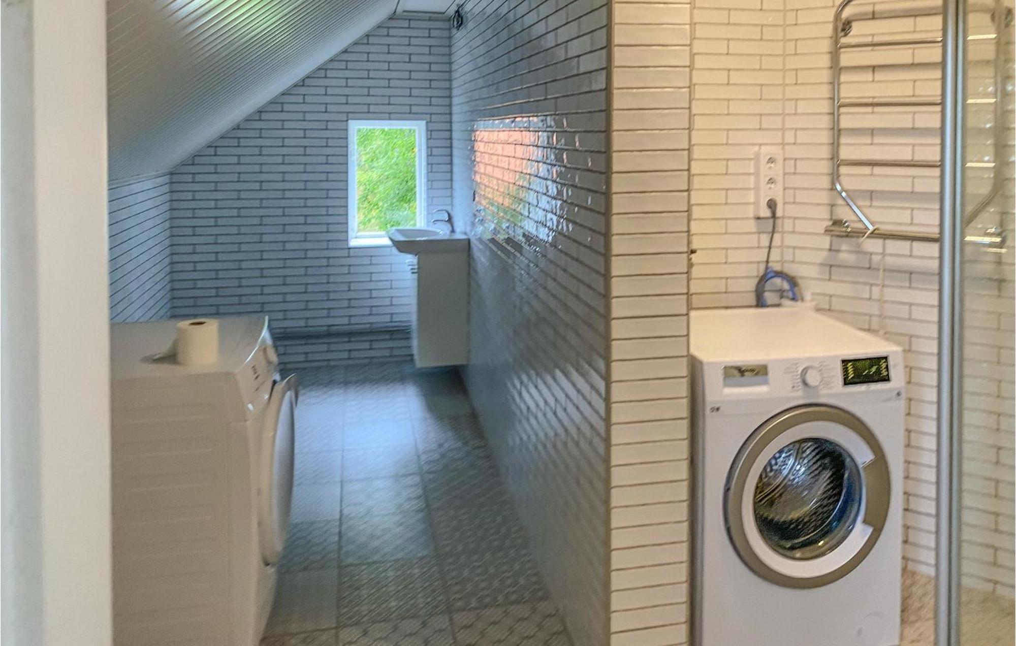 Awesome Home In Oedeshoeg With Wifi Extérieur photo